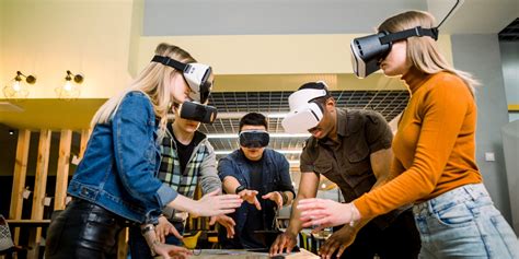 Virtual reality environment for teens may offer an accessible ...